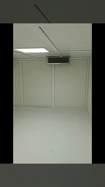 Холодильный склад для цветов.mp4