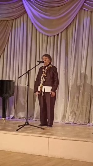 Саратов. Сергей Есенин стих "Я спросил сегодня у менял?