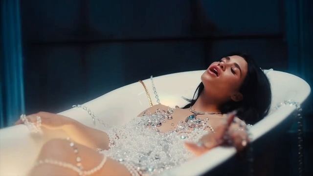 Nessa Barrett - counting crimes смотреть онлайн