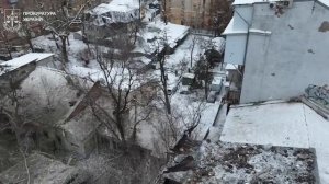 Последствия взрыва в центре Харькова. О погибших среди мирных жителей не сообщается..mp4