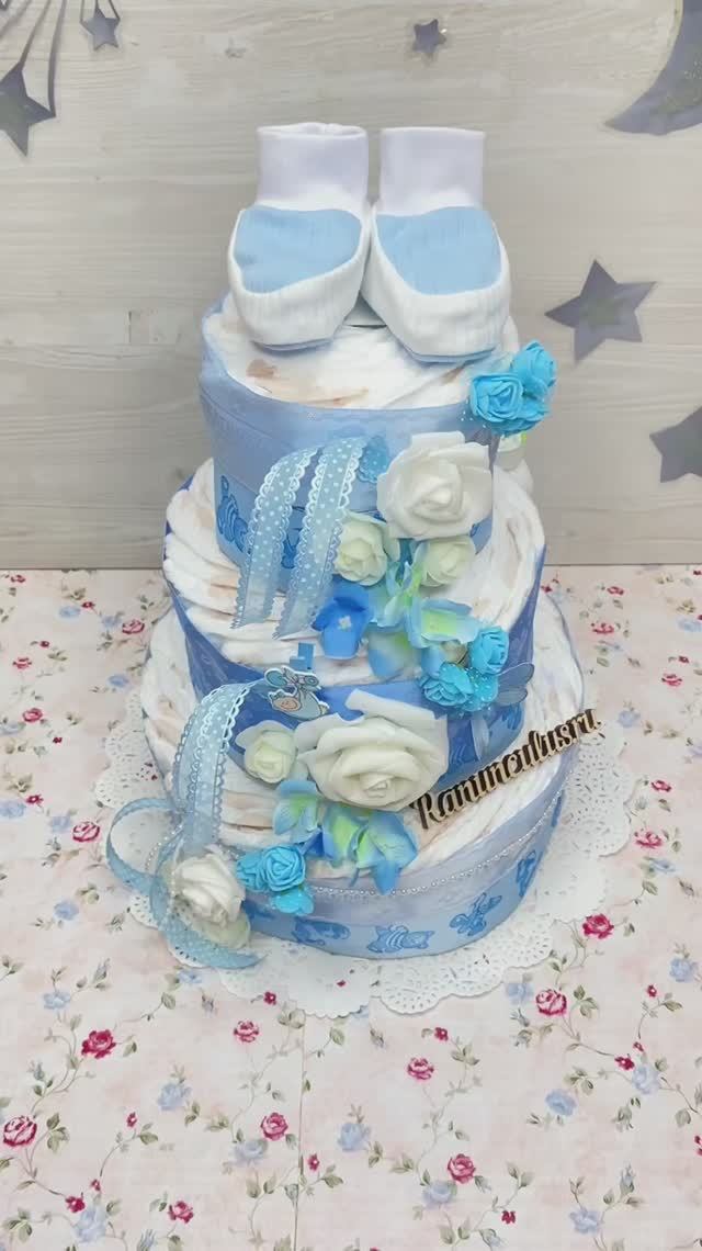 Торт из памперсов для мальчика с тематическими лентами смотреть онлайн