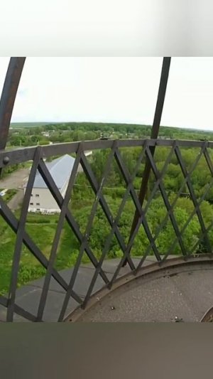 Первая в мире гиперболоидная водонапорная башня.