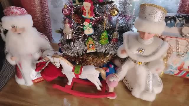 Подготовка к Новому 2026 году. Встречаем год Огненной лошади. смотреть онлайн