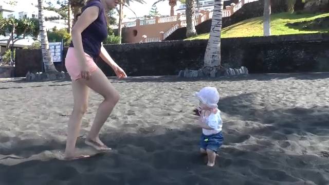 За розовым морем смотреть онлайн