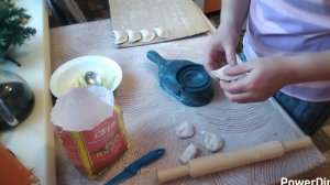 03-01-2026 Тестирую варенницу, подарила сватья 🤷.