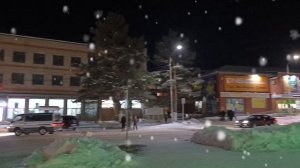 Тихо снег хрустит