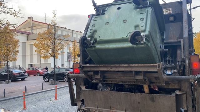 #мусоровоз #trashtruck #техника #мусор #контейнер #trash #truck #грузовик #спец #garbage