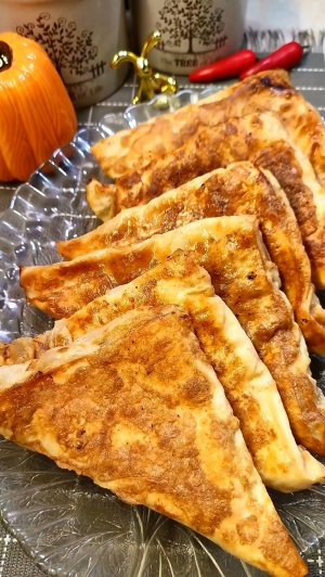 Когда мне лень возиться с тестом готовлю ленивые пирожки из лаваша с фаршем