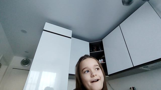 пробую сладости из магазина мармеладный дворик