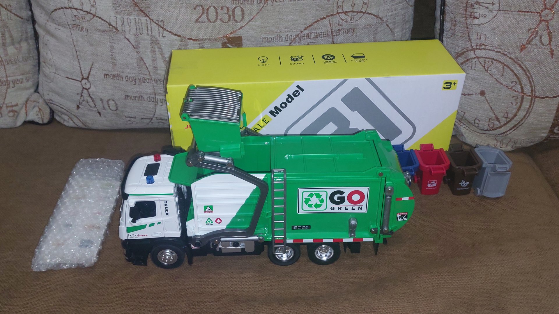 Пополнение коллекции "Мусоровоз"