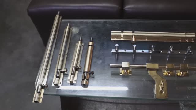 Удивительный процесс изготовления дверного замка массовое производство на заводе.