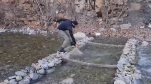 Необычный способ лова / РЫБАЛКА С ПОМОЩЬЮ ЛОВУШКИ «ПЕРЕУЛОК ДЬЯВОЛА»