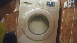 эксперимент над стиральной машинкой Самсунг,много пены и небольшой дисбаланс