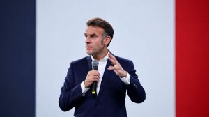 Макрон выразил надежду в мирном переходе власти в Венесуэле