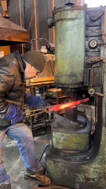 Новый год пришел, и продолжились трудовые будни - Кузница Пампухи И.Ю.