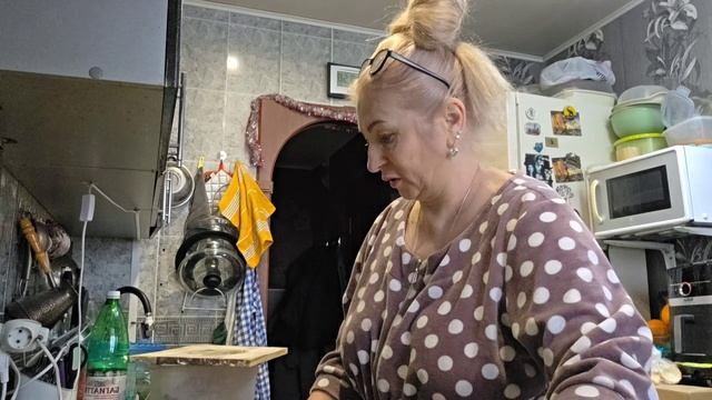 ПРИЕХАЛА СЕСТРА ГОТОВИМ ПИЦЦУ! смотреть онлайн