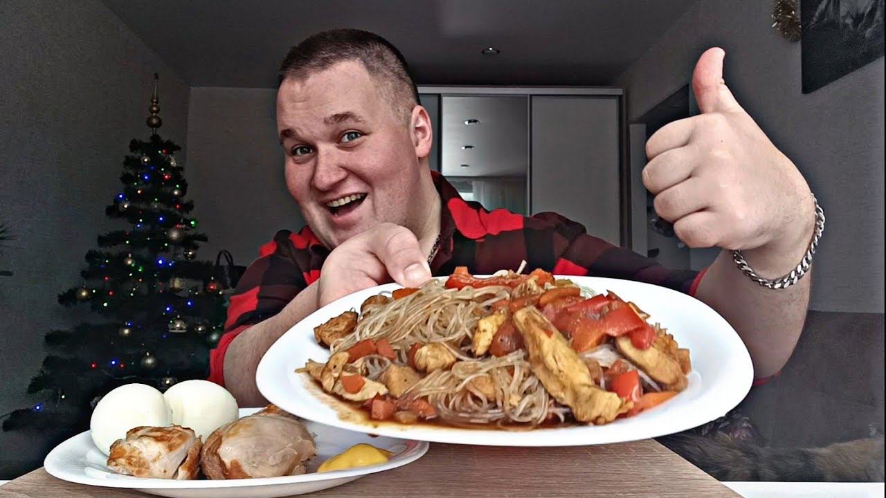 МУКБАНГ ФУНЧОЗА с курицей и овощами / ОБЖОР ФИЛЕ КУРИНОЕ и яйца, фунчоза / MUKBANG ASMR смотреть онлайн