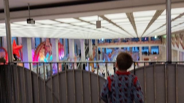 Вид на Троицкую башню Кремля. смотреть онлайн