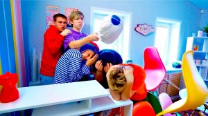 Школьники Любовь, Радость, Страх и Печаль! Эмоции в Реальной Жизни! Мы Семья - Лучшее!