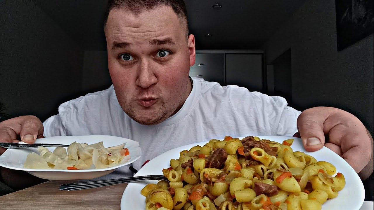 МУКБАНГ МАКАРОНЫ с тушёнкой / ОБЖОР МАКАРОНЫ с тушёнкой и КВАШЕНАЯ капуста / EATING ASMR смотреть онлайн