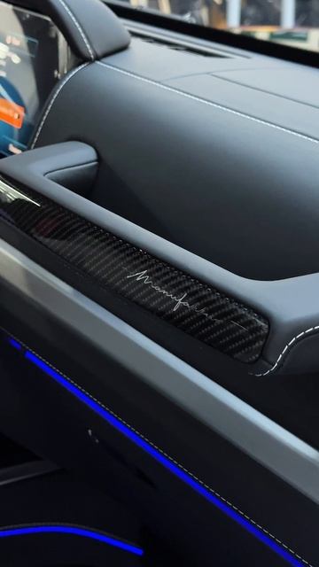 К нам прибыли 2 новых G63 AMG Manufaktur из Германии! Такие гелики только в нашем автосалоне смотреть онлайн