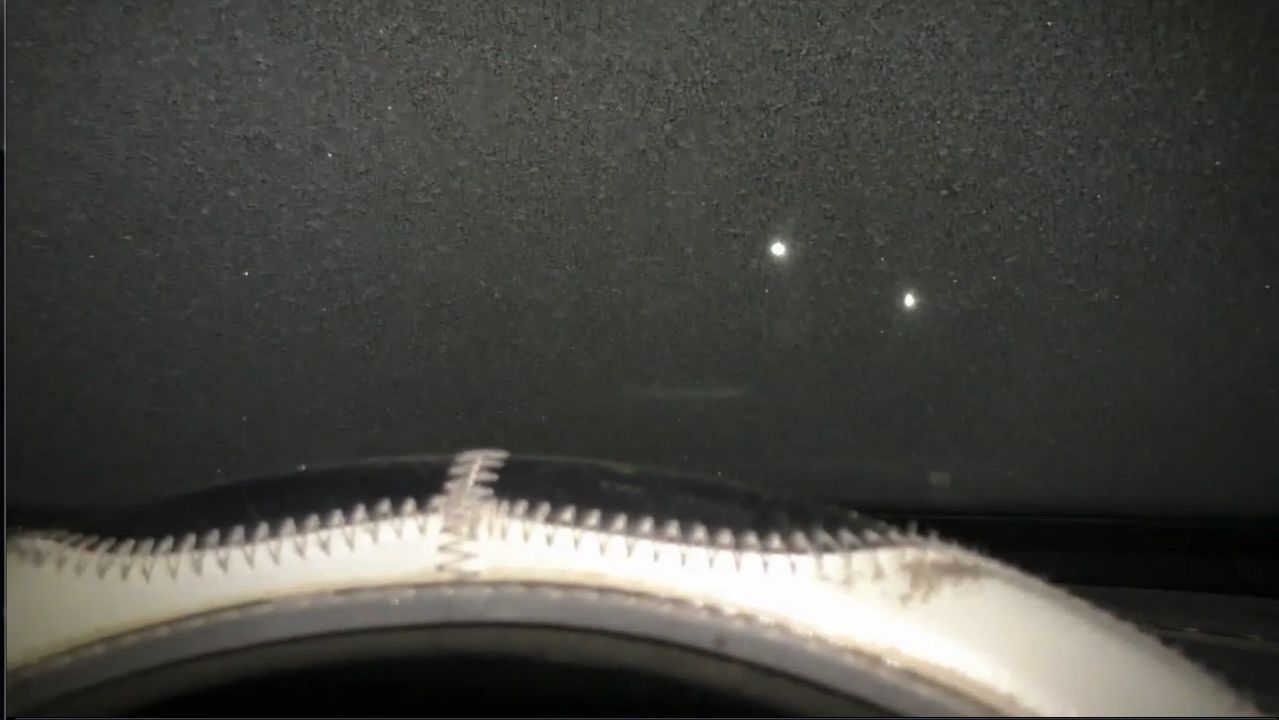 Как завести автомобиль в мороз.Или продуть цилиндры двигателя, после не удачного запуска ДВС. смотреть онлайн