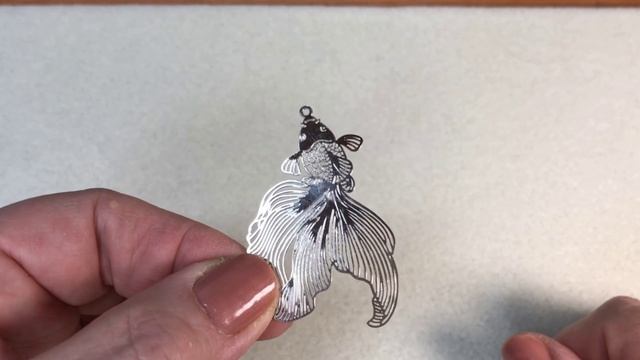 Серьги из тигрового глаза и серьги рыбки смотреть онлайн