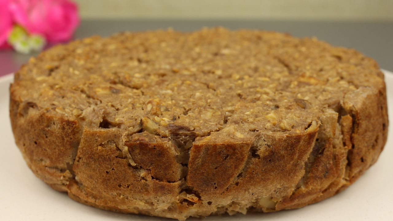 Яблочный пирог с овсяными хлопьями, без муки и без сахара. смотреть онлайн