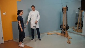 Как ходить БЕЗ БОЛИ после замены коленного сустава. Ре