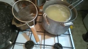 Картофель готовим  сушке в сушилке.