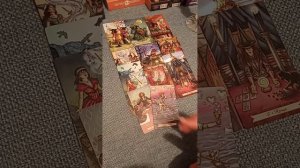 Почему ОНА не отвечает?!