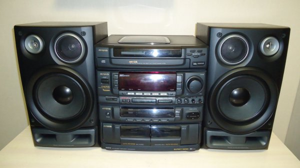 Музыкальный центр Aiwa Z-M2900