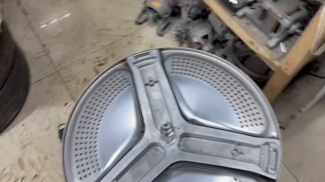 Стиральная машина Haier HWD100-BD1499UU1 шумит при отжиме и протекает, инженерные решения Хаера.. смотреть онлайн