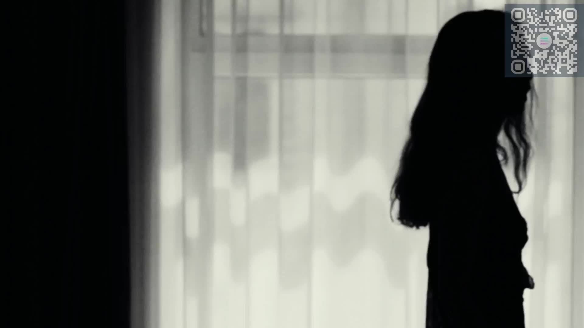 Девушка медленно танцует.Эротика . смотреть онлайн