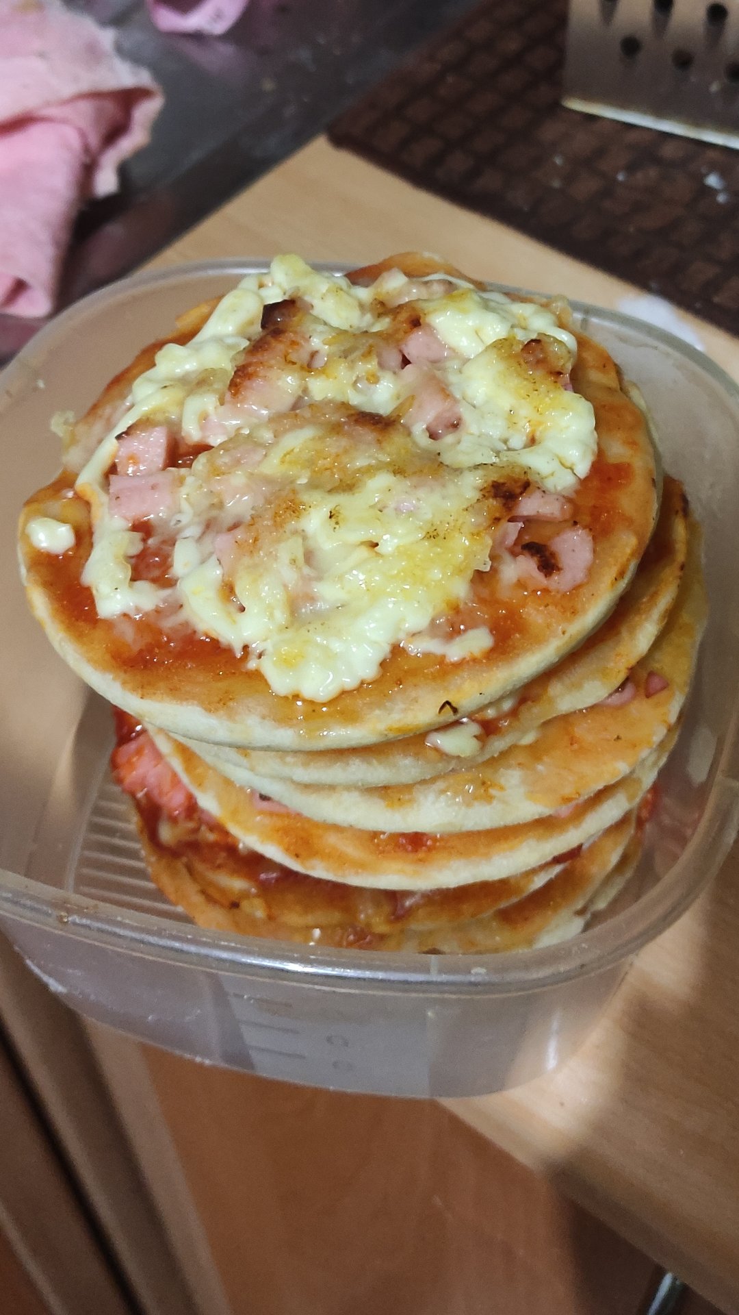 Готовим первую пиццу в мультипекаре с мамой и малышом дома, пошаговый лёгкий рецепт