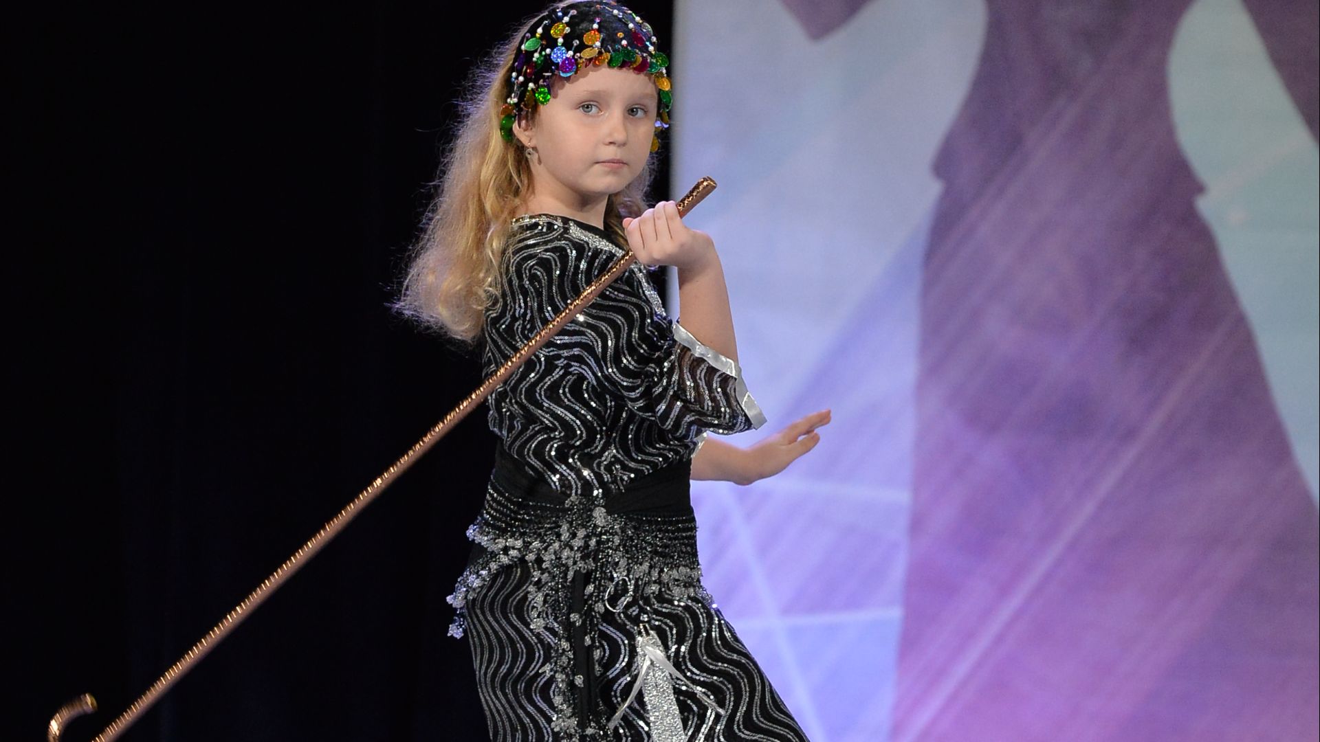 Машкова Эльвина: Египетский фольклорный танец "Шааби" смотреть онлайн