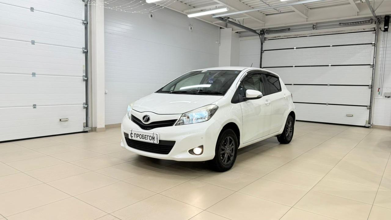 Toyota Vitz, 2011 год смотреть онлайн