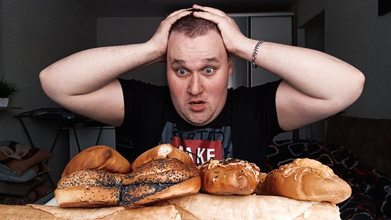 МУКБАНГ ПИРОЖКИ, БУЛОЧКА, БАГЕТ С СЫРОМ И ТРУБОЧКИ СО СГУЩЕНКОЙ / ОБЖОР выпечка смотреть онлайн