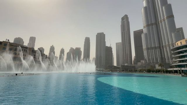 Обновленный фонтан в Дубае