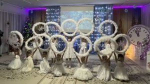 Новогодний утренник в подготовительной группе "Юнга".