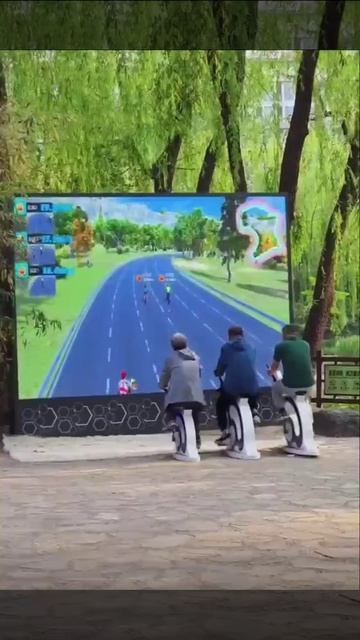 В это же время обычные велосипеды ещё существуют? 🚲