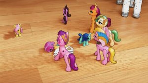 MyLittlePony. Пони получают подарки от дедушки мороза