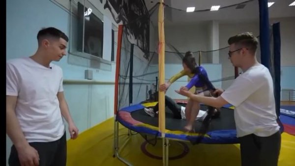 ВЛАД А4 против ПЯТИКЛАССНИКОВ ! А4