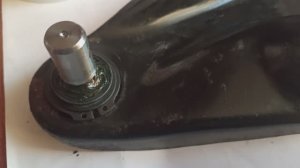 ЗАМЕНА ШАРОВЫХ в Nissan Almera G15 (LADA Largus, Renault Logan) во ДВОРЕ (без ПОДЪЕМНИКА и ЯМЫ)