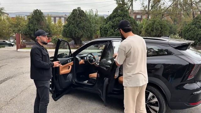 Geely Atlas L рестайлинг 2025 — стоит своих денег или нет? смотреть онлайн