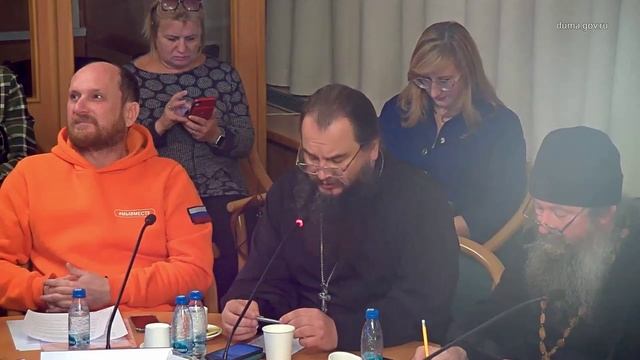 О. Игорь Фомин считает, что государство должно помогать тем, кто занимается социализацией бездомных смотреть онлайн