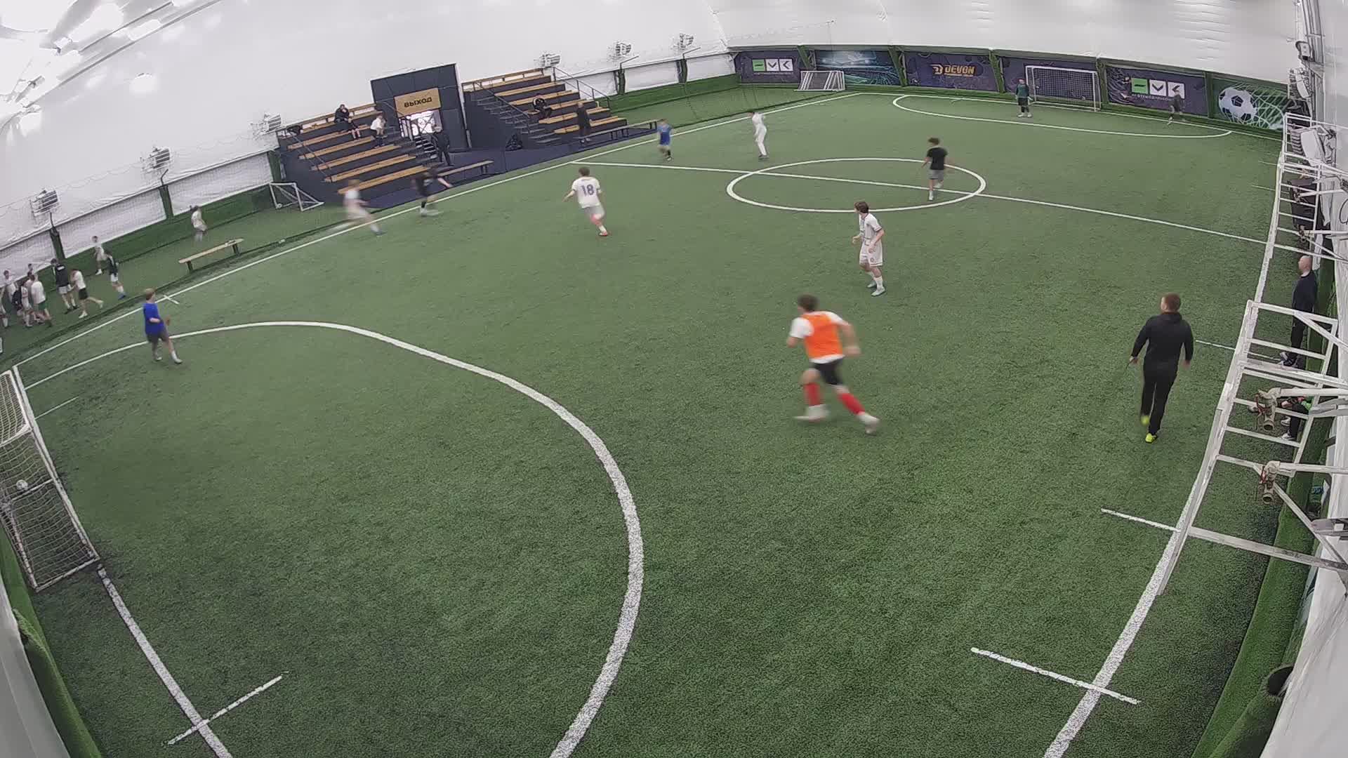 Турнир 2010-11-12 г.р. 05.01.2026 смотреть онлайн