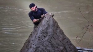 Необычный способ лова /  Рыболовный укрытие / Выживание в дикой природе / Водный лагерь