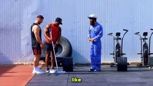 Первыми рассмеялись бодибилдеры… Затем Анатолий шокировал их  Лучшее от Анатолия