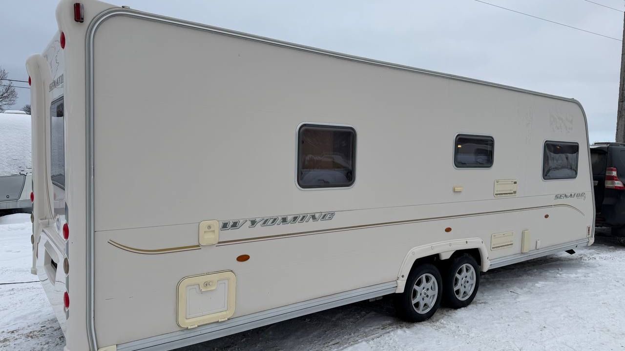 Двухосный дом на колёсах.караван,трейлер Bailey Senator 2008 года на 5 мест с раздельной душевой